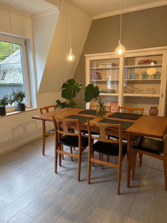 Charming Apartment In Alesund Center With Free Parking Buitenkant foto