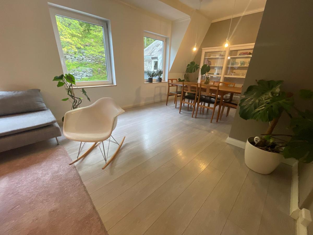 Charming Apartment In Alesund Center With Free Parking Buitenkant foto